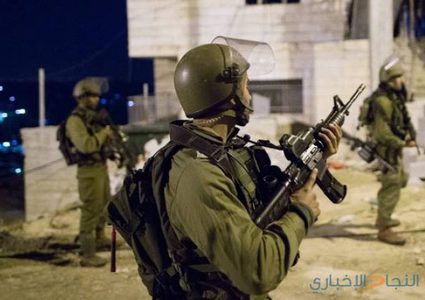 اعتقال (16) مواطنًا بالضفة