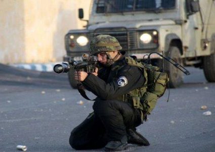 شخصيات فلسطينية وإسرائيلية توقع على إعلان يدعو لإنهاء الصراع