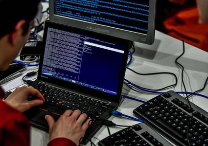 ماذا فعل قراصنة طهران وواشنطن في "الأزمة"