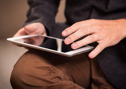 آثار مدمرة" للأجهزة اللوحية على أصابع الأطفال