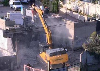 قوات الاحتلال تهدد بهدم خيمة الاعتصام جنوب الأقصى