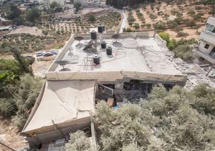 الاحتلال يدر هدم منازل منفذي عمليات أصابوا مستوطنين