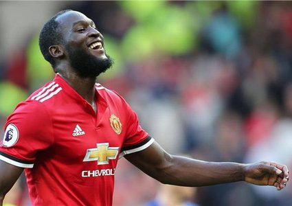 مانشستر يونايتد يوافق على بيع لوكاكو مقابل 75 مليون جنيه إسترليني