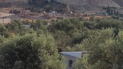 ديربلوط: الاحتلال يهدم بركسات مشيدة منذ 30 عاماً