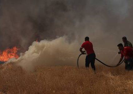 العراق: السيطرة على حريق نشب وسط معمل للكبريت بالموصل