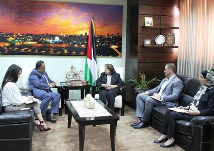 وزيرة الصحة تبحث مع السفير الهندي عدداً من القضايا المشتركة