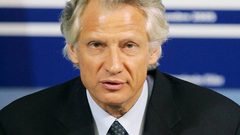 رئيس وزراء فرنسا السابق يصف صفقة القرن بالميتة