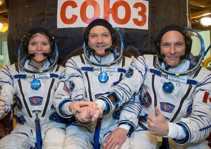 عودة 3 رواد إلى الأرض بعد قضاء نحو 7 أشهر في الفضاء