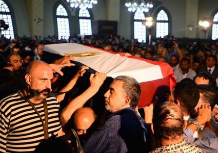 الموت يفجع الوسط الفني في مصر