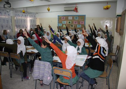 الأردن يتحمل تكلفة الكتب المدرسية لـ"الأونروا"