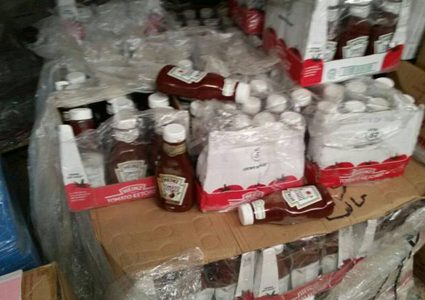 وقائي الخليل يضبط كمية كبيرة من المواد الغذائية الفاسدة