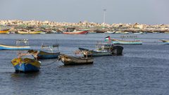 الاحتلال يوسع مساحة الصيد في بحر غزة