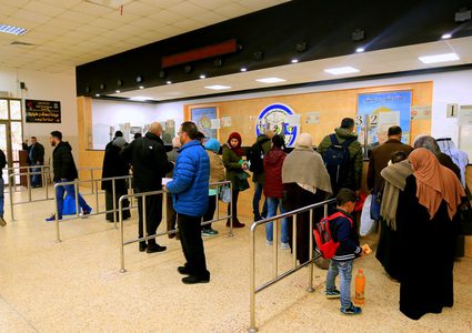 55 ألف مسافر تنقلوا عبر معبر الكرامة الأسبوع الماضي