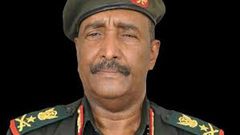 البرهان يتعهد بنقل السلطة إلى الشعب في السودان سريعا