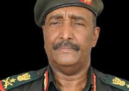 البرهان يتعهد بنقل السلطة إلى الشعب في السودان سريعا