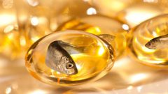دراسة: مكملات زيت السمك غير مفيدة لصحة أدمغة كبار السن
