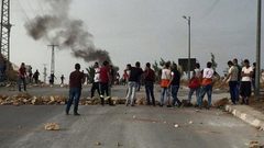 الاحتلال يغلق مدخل بيت فجار