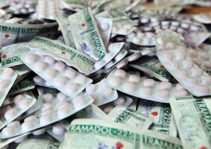 غزة: سيدة تحاول تهريب خمسة آلاف قرص ترامادول