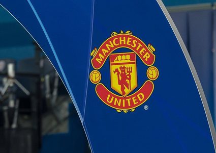 مانشستر يونايتد ينفق 55 مليون يورو على مدافع مغمور