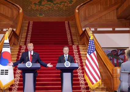 ترامب يقرر زيارة المنطقة منزوعة السلاح بين الكوريتين