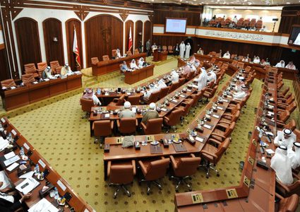 البحرين تدعو قطر للكف عن اثارة الفتن والتدخل بشؤونها الداخلية