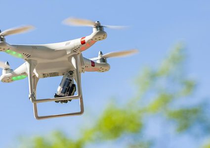 محامي مصري يتجسس على السيدات باستخدام طائرة "درون"!