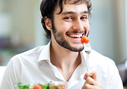 عندما يصبح الالتزام بتناول الطعام الصحي مرضا