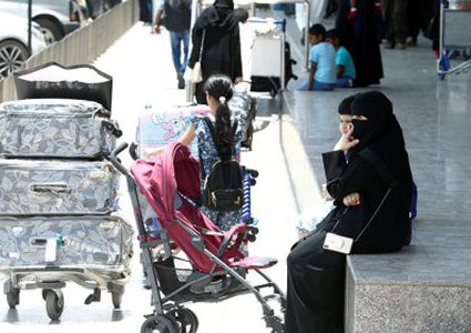 إصابة 9 مدنيين في الهجوم الحوثي على مطار أبها