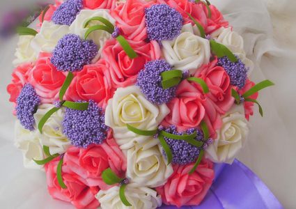 دلالات ألوان الورود بين المحبين والأصدقاء