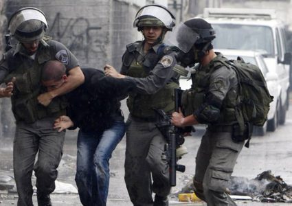 الاحتلال يعتقل طفلاً في العيسوية