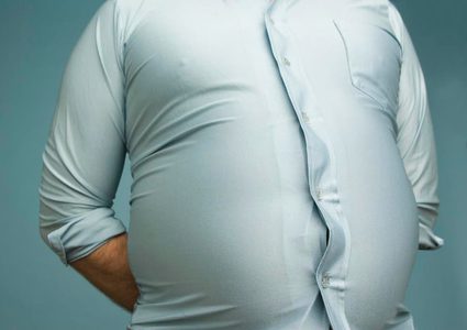 دراسة: الكرش أخطر من السجائر