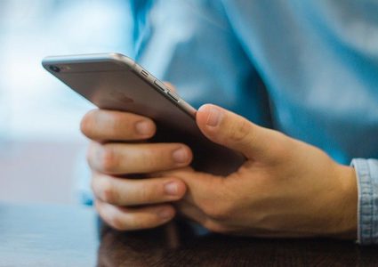 بإختبار بسيط اكتشف مدى إدمانك على الهاتف الذكي