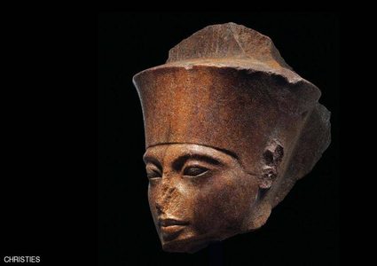 مصر تحاول إيقاف بيع رأس الفرعون الشهير بلندن.. وتعنت بريطاني