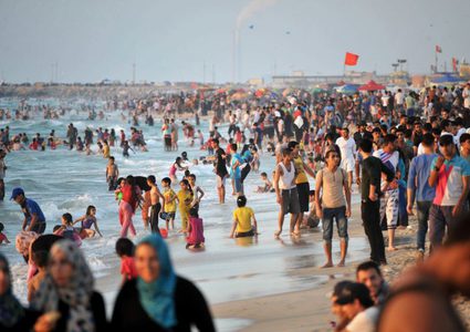 البحر يبتلع المزيد من المواطنين بغزة