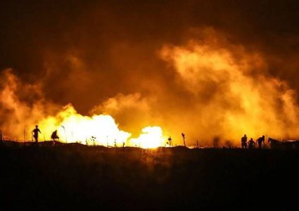 حريق كبير في غلاف غزة مساء اليوم بفعل البالونات الحارقة