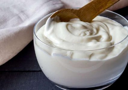 الزبادي قد يقي الرجال من سرطان القولون