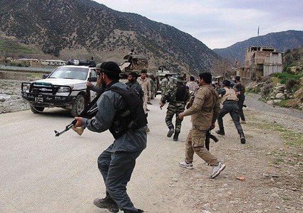 مقتل مسلحين بينهم قائد طالباني بارز في غارات جوية شمالي أفغانستان