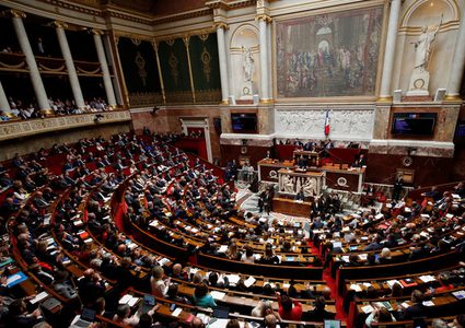 فرنسا تقر قانون يُلزم مواقع التواصل بإزالة محتوى خطاب الكراهية