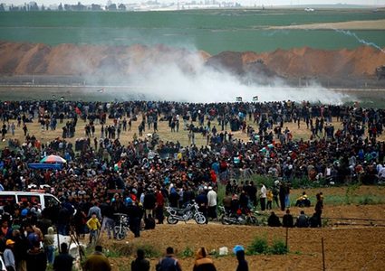 انطلاق مسيرة "بوحدتنا نسقط المؤامرة" في 5 نقاط على الحدود