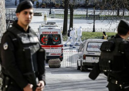 مقتل 3 أشخاص في انفجار سيارة بالريحانية جنوب تركيا قرب الحدود