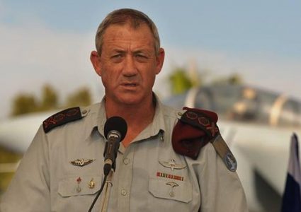 جنرال متقاعد: غانتس أضر بجهوزية الجيش