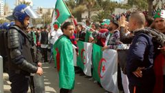 المعارضة الجزائرية: لا حوارَ قبل الإفراج عن المتظاهرين