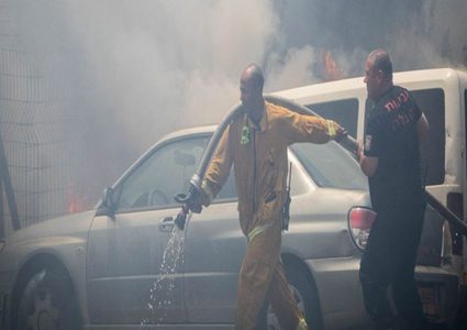 اصابة 14 جندياً اسرائيلياً باندلاع حريق في سجن عسكري