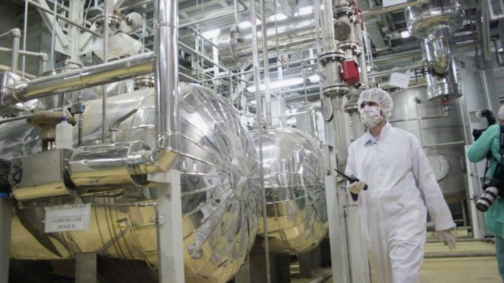 إيران تعلن رفع مستوى تخصيب اليورانيوم إلى 5%