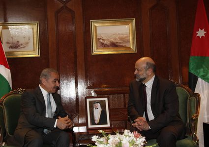 الرزاز: لا تنازل عن القدس والوصاية الهاشمية على المقدسات