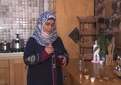 مأكولات فلسطينية ومنتجات بنكهة الورد