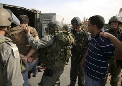 اعتقال (30) مواطنًا في الضفة والقدس