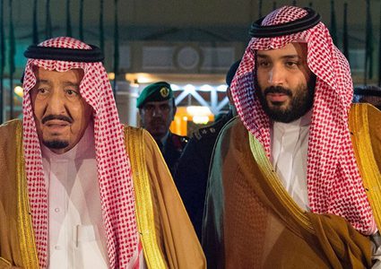 توجيهات مهمة من الملك سلمان لمجموعة من الصحفيين والكتّاب