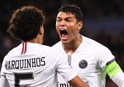 نجوم البرازيل الباريسيين يذكرون ميسي بالريمونتادا!