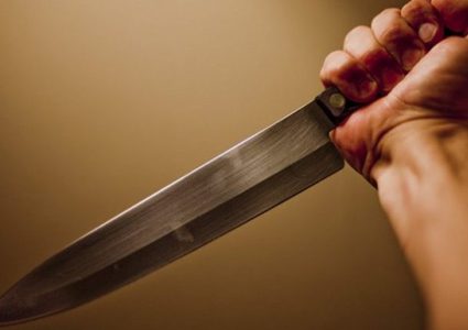 جريمة تهزّ السعودية.. أب ينحر طفله ويصيب زوجته الحامل